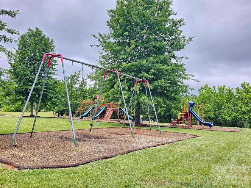 705 Congressional Lane, Fort Mill, SC 29708.  MLS# CAR4371398, YatesRealty ID 31643. 