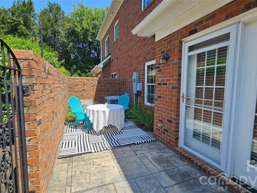 705 Congressional Lane, Fort Mill, SC 29708.  MLS# CAR4371398, YatesRealty ID 31643. 
