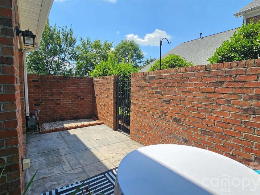 705 Congressional Lane, Fort Mill, SC 29708.  MLS# CAR4371398, YatesRealty ID 31643. 