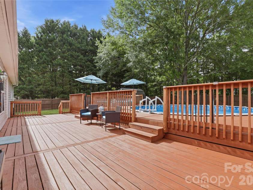 1689 Willowbrook Drive, Fort Mill, SC 29708.  MLS# CAR4376340, YatesRealty ID 31644. 