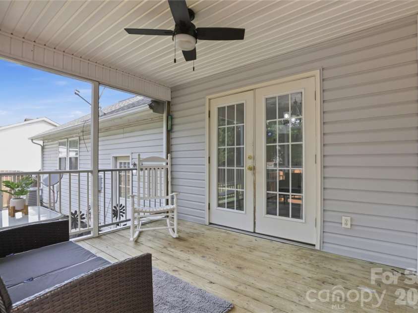 1689 Willowbrook Drive, Fort Mill, SC 29708.  MLS# CAR4376340, YatesRealty ID 31644. Screened porch