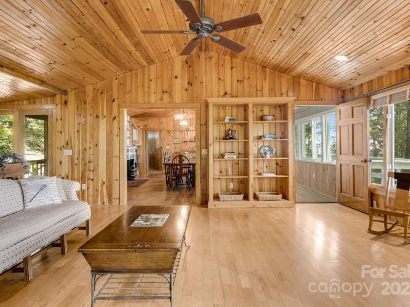 203 Laurel Lane, Little Switzerland, NC 28749.  MLS# CAR4276021, YatesRealty ID 31644. 