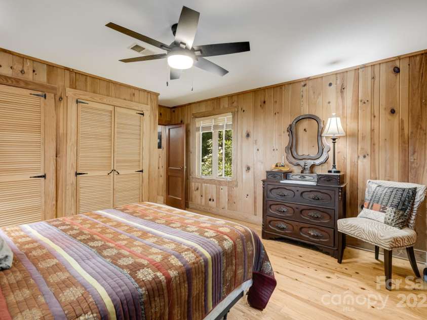 203 Laurel Lane, Little Switzerland, NC 28749.  MLS# CAR4276021, YatesRealty ID 31644. 