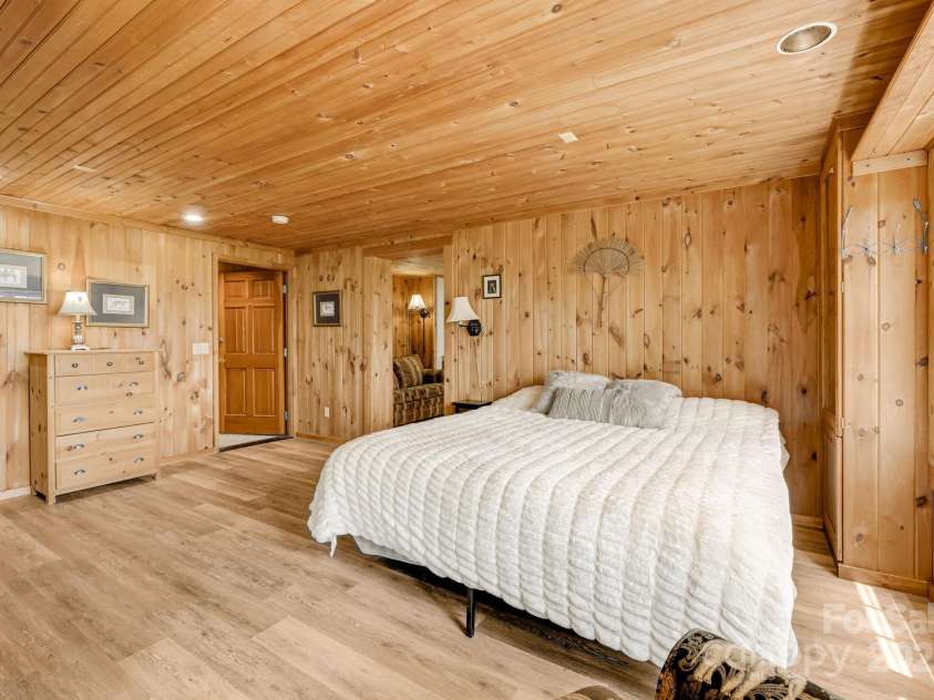 203 Laurel Lane, Little Switzerland, NC 28749.  MLS# CAR4276021, YatesRealty ID 31644. 