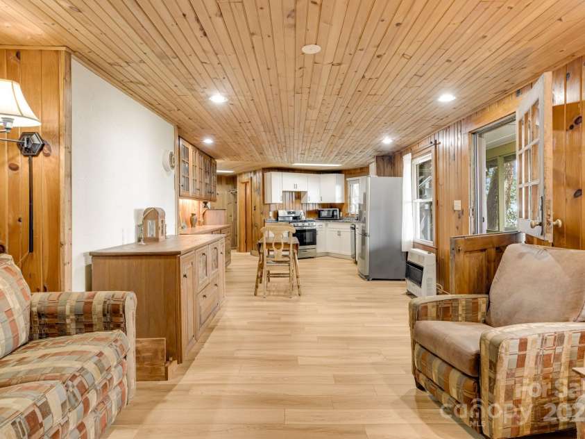 203 Laurel Lane, Little Switzerland, NC 28749.  MLS# CAR4276021, YatesRealty ID 31644. 