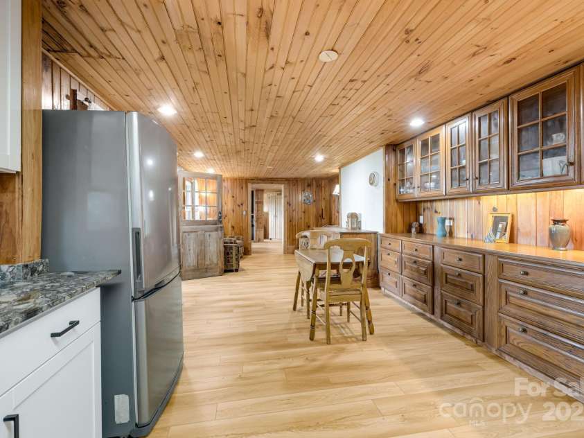 203 Laurel Lane, Little Switzerland, NC 28749.  MLS# CAR4276021, YatesRealty ID 31644. 