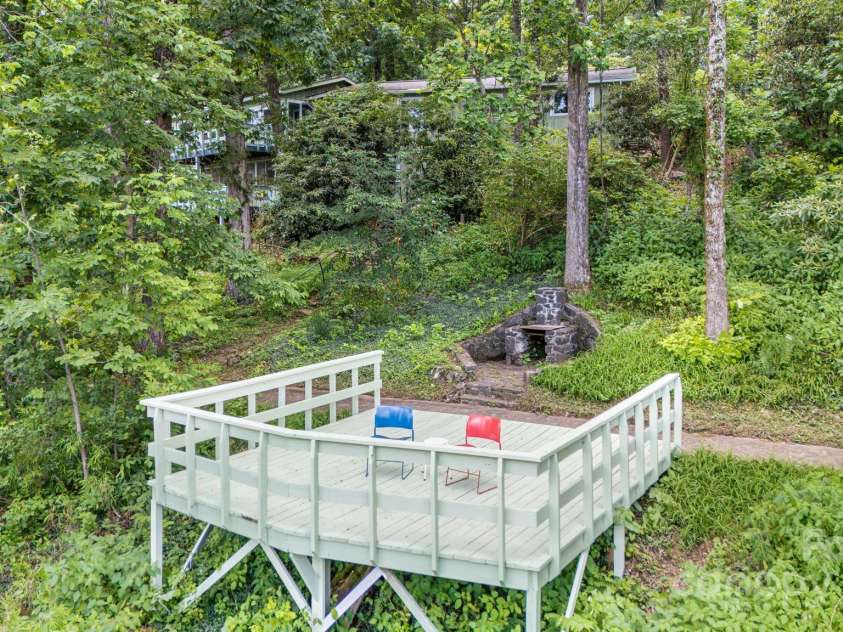 203 Laurel Lane, Little Switzerland, NC 28749.  MLS# CAR4276021, YatesRealty ID 31644. 