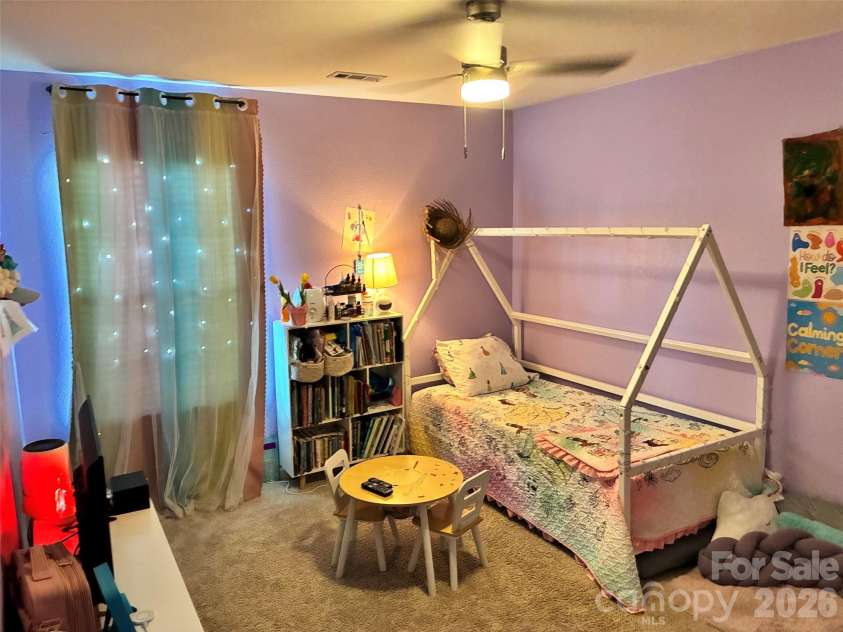 9315 Carrot Patch Drive, Charlotte, NC 28216.  MLS# CAR4377265, YatesRealty ID 31645. 