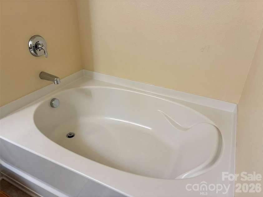 9315 Carrot Patch Drive, Charlotte, NC 28216.  MLS# CAR4377265, YatesRealty ID 31645. 