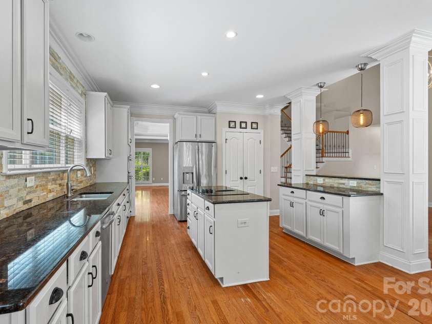 11215 Warfield Avenue, Huntersville, NC 28078.  MLS# CAR4376014, YatesRealty ID 31646. 