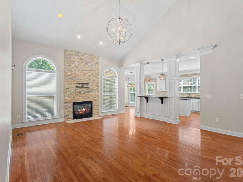 11215 Warfield Avenue, Huntersville, NC 28078.  MLS# CAR4376014, YatesRealty ID 31646. 