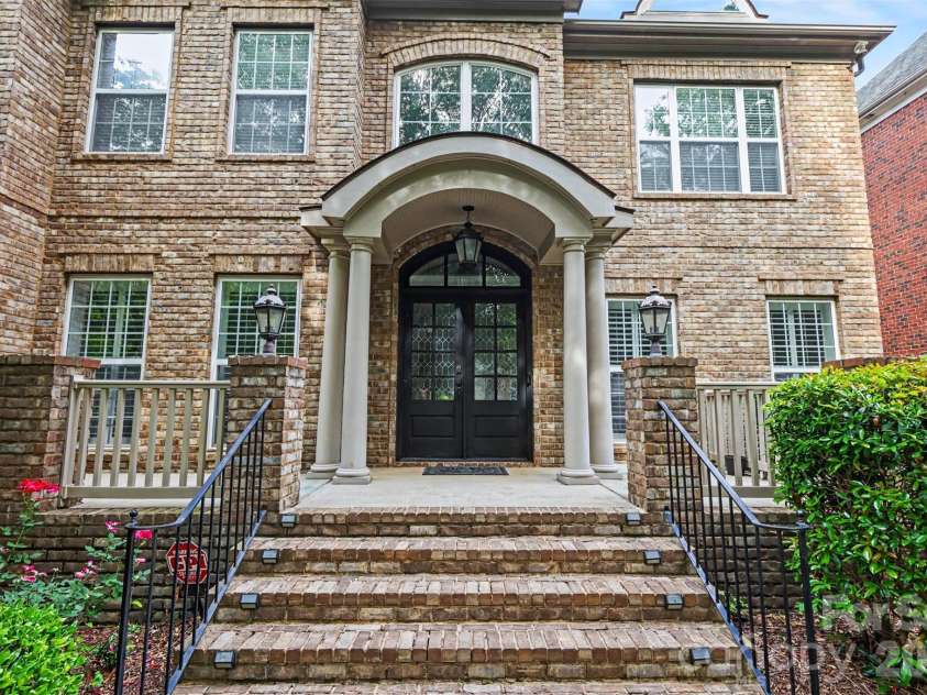 11215 Warfield Avenue, Huntersville, NC 28078.  MLS# CAR4376014, YatesRealty ID 31646. 