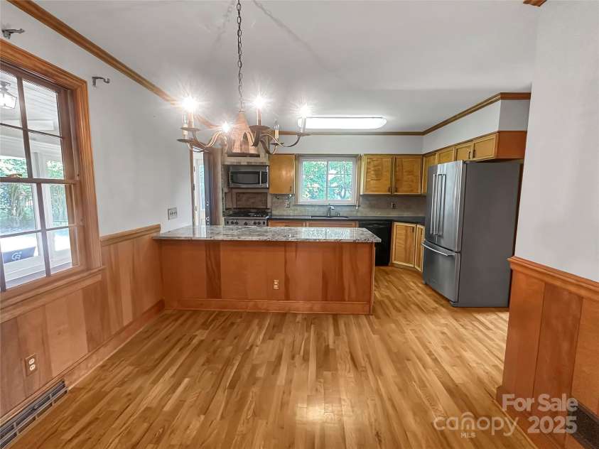 208 Gaston Street, Kings Mountain, NC 28086.  MLS# CAR4280121, YatesRealty ID 31646. 