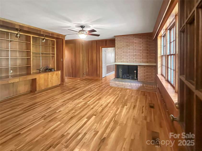 208 Gaston Street, Kings Mountain, NC 28086.  MLS# CAR4280121, YatesRealty ID 31646. 