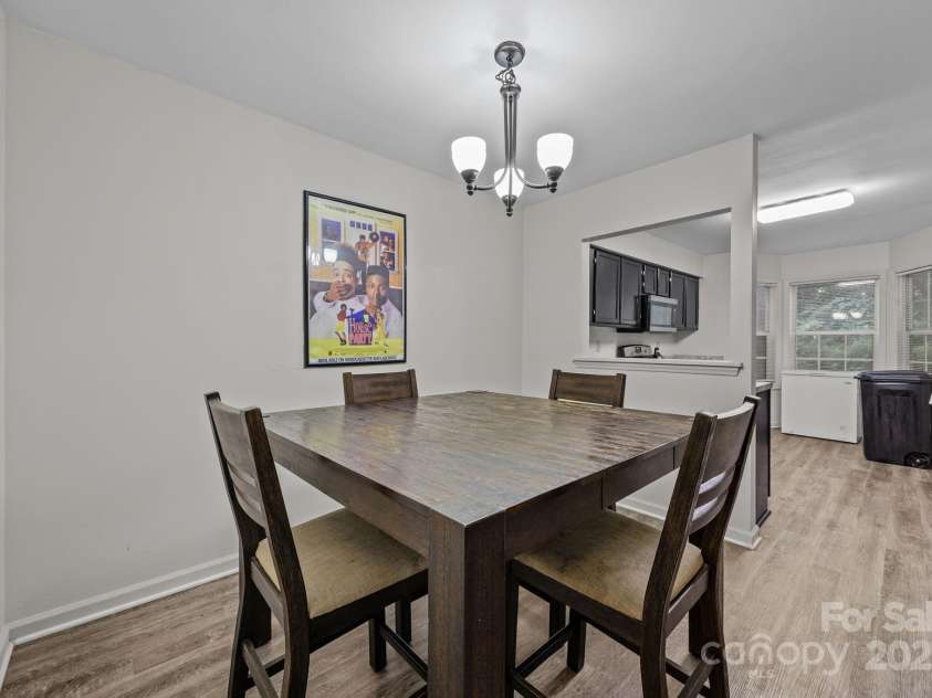 6005 Pinebark Court, Charlotte, NC 28212.  MLS# CAR4288040, YatesRealty ID 31647. 