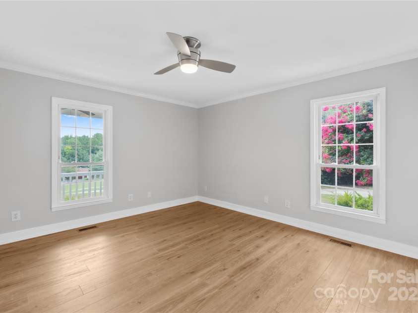 160 Pampas Lane, Mooresville, NC 28117.  MLS# CAR4284753, YatesRealty ID 31648. 