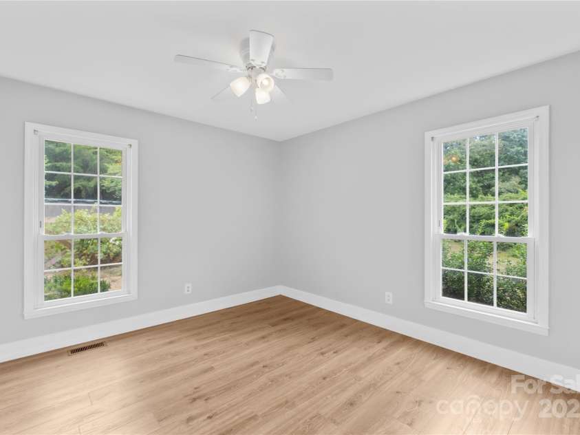160 Pampas Lane, Mooresville, NC 28117.  MLS# CAR4284753, YatesRealty ID 31648. 