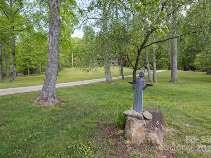 116 Sams Branch Road, Candler, NC 28715.  MLS# CAR4137587, YatesRealty ID 3165. 