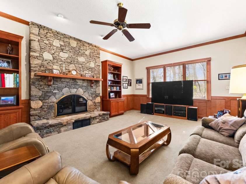 5030 Samuel Pinckney Drive, Belmont, NC 28012.  MLS# CAR4353587, YatesRealty ID 3165. 