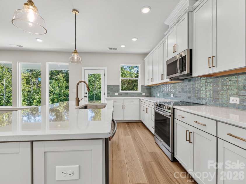 284 Alluvium Lane, Waxhaw, NC 28173.  MLS# CAR4371507, YatesRealty ID 31651. 