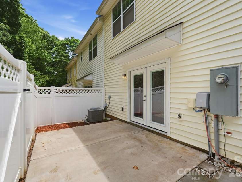 175 Limerick Road, Mooresville, NC 28115.  MLS# CAR4385531, YatesRealty ID 31652. 