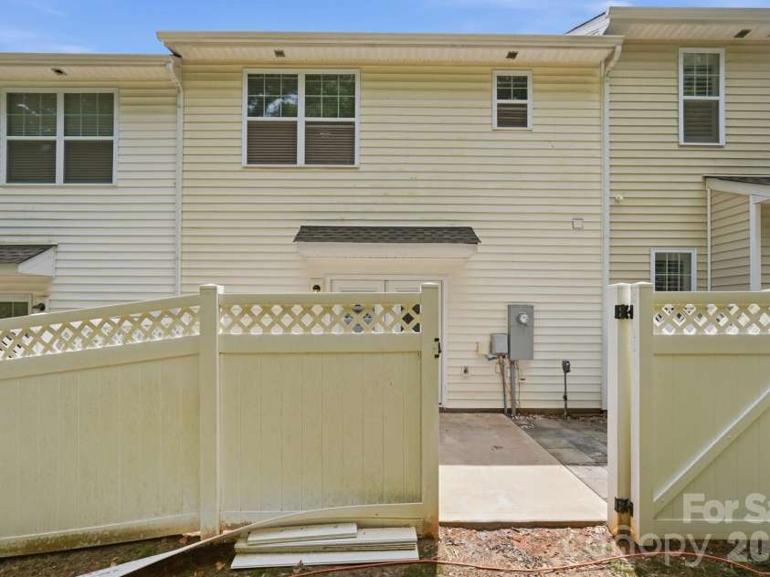 175 Limerick Road, Mooresville, NC 28115.  MLS# CAR4385531, YatesRealty ID 31652. 