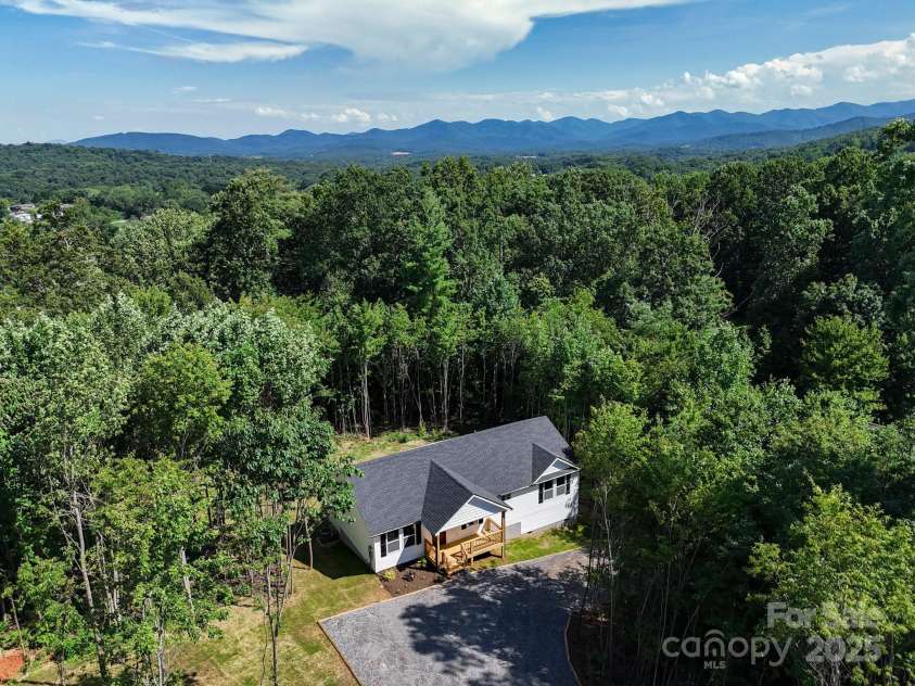 74 Carolyn Drive, Candler, NC 28715.  MLS# CAR4275425, YatesRealty ID 31652. 