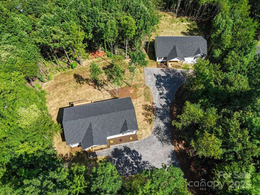 74 Carolyn Drive, Candler, NC 28715.  MLS# CAR4275425, YatesRealty ID 31652. 