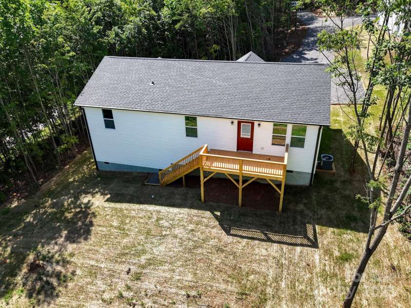 74 Carolyn Drive, Candler, NC 28715.  MLS# CAR4275425, YatesRealty ID 31652. 