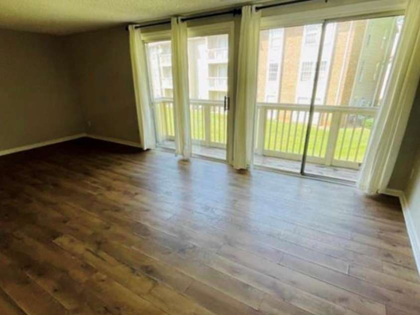 1624 Arlyn Circle, Charlotte, NC 28213.  MLS# CAR4263857, YatesRealty ID 31653. 