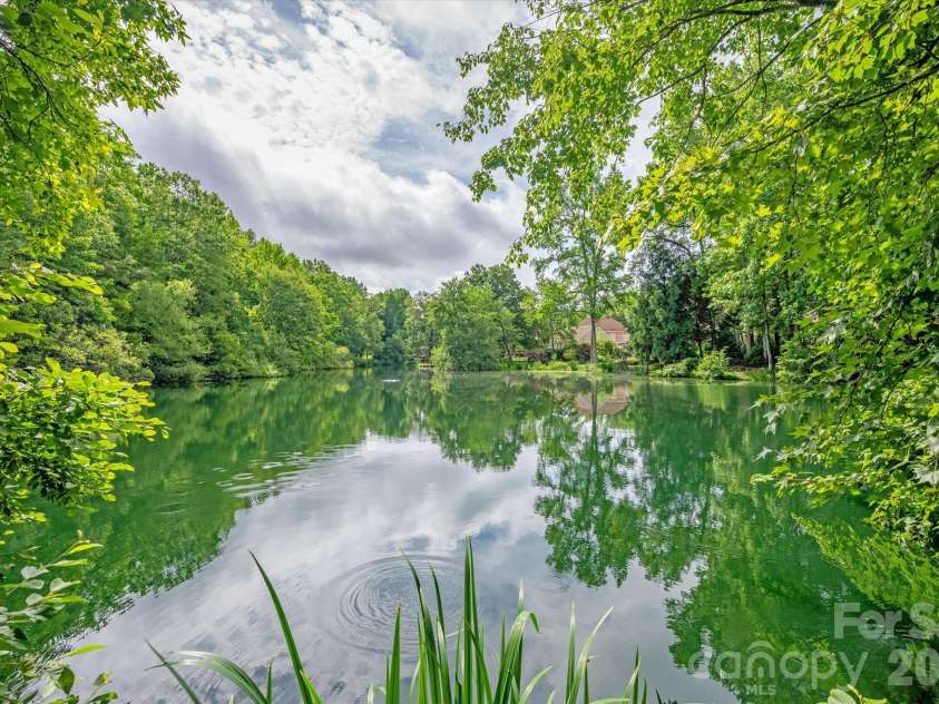 8709 Victory Gallop Court, Waxhaw, NC 28173.  MLS# CAR4387454, YatesRealty ID 31653. 