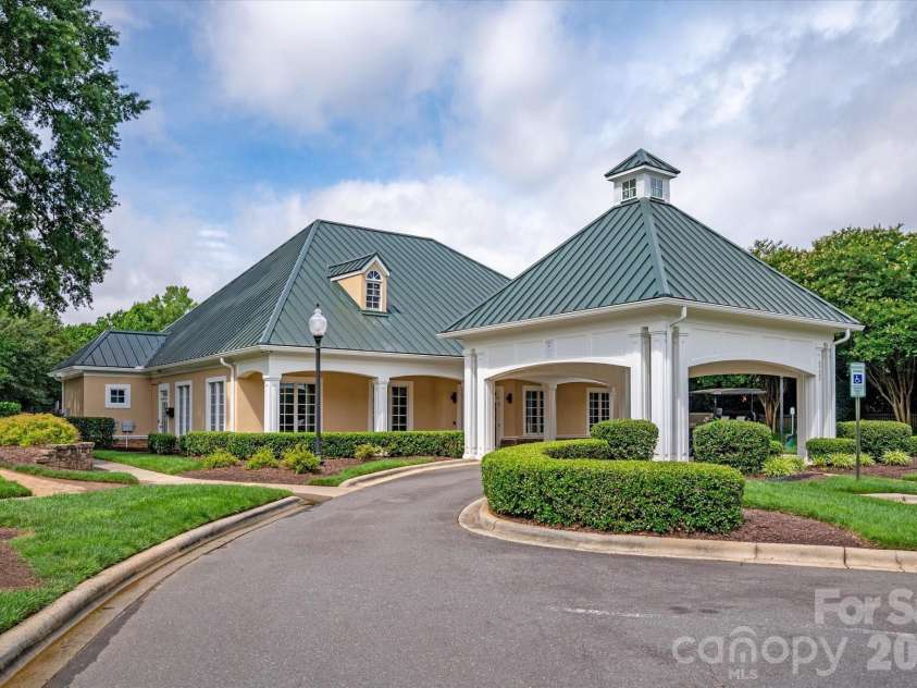 8709 Victory Gallop Court, Waxhaw, NC 28173.  MLS# CAR4387454, YatesRealty ID 31653. 