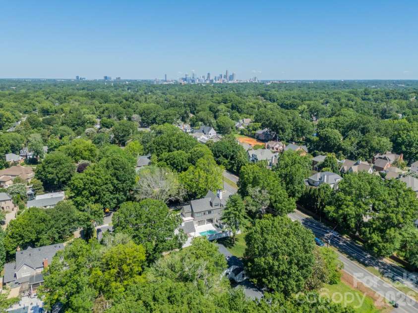 2528 Providence Road, Charlotte, NC 28211.  MLS# CAR4389120, YatesRealty ID 31654. 