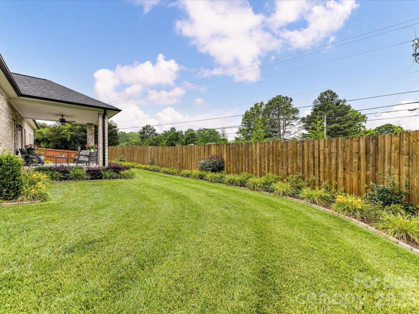 260 Lagoda Drive, Locust, NC 28097.  MLS# CAR4389674, YatesRealty ID 31655. 