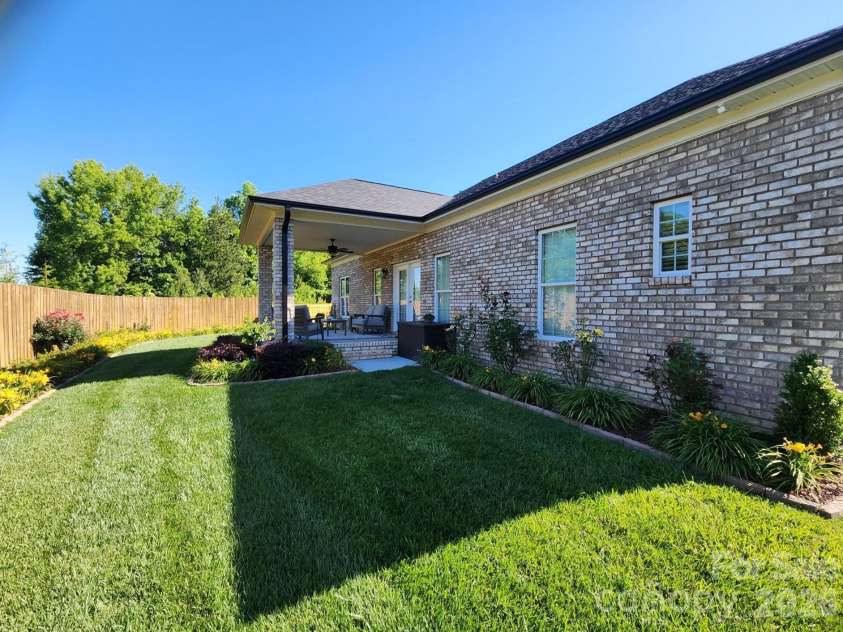 260 Lagoda Drive, Locust, NC 28097.  MLS# CAR4389674, YatesRealty ID 31655. 