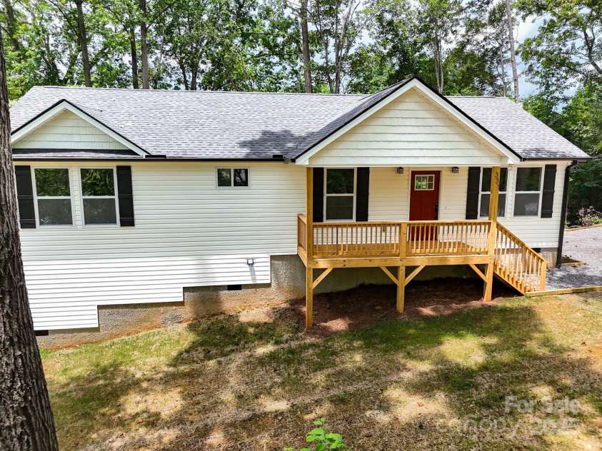 331 Haven Ridge Lane, Marion, NC 28752.  MLS# CAR4274862, YatesRealty ID 31655. 