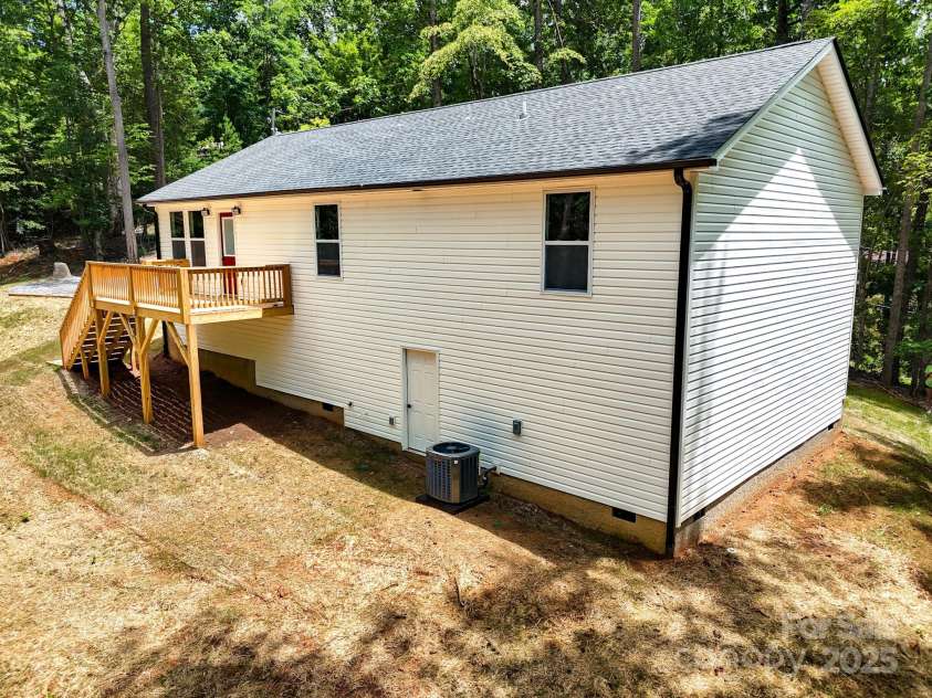 331 Haven Ridge Lane, Marion, NC 28752.  MLS# CAR4274862, YatesRealty ID 31655. 