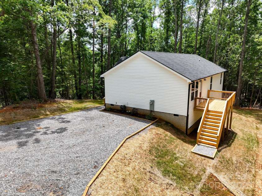 331 Haven Ridge Lane, Marion, NC 28752.  MLS# CAR4274862, YatesRealty ID 31655. 