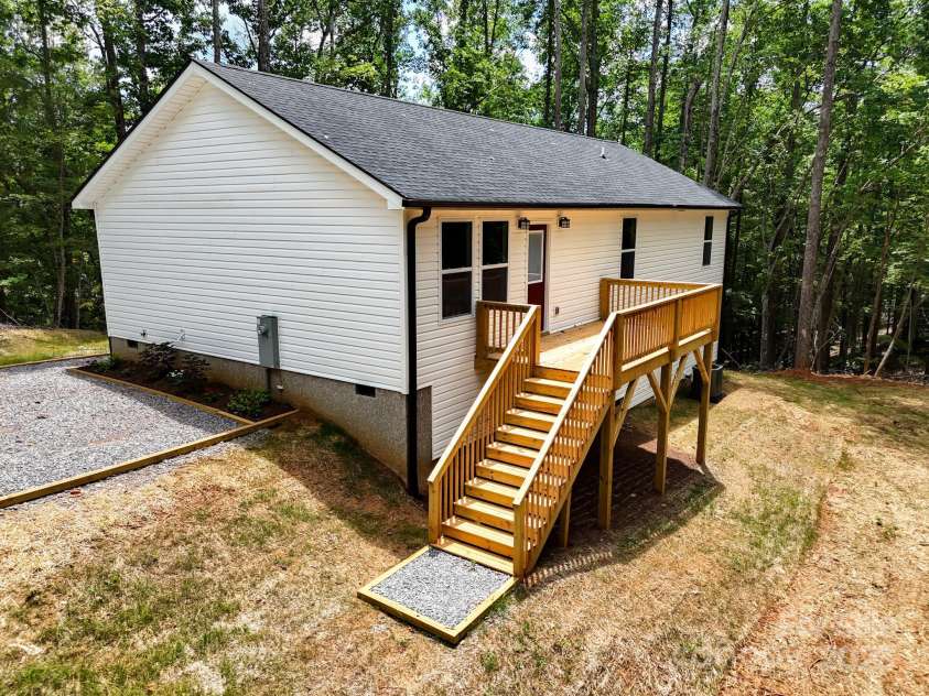 331 Haven Ridge Lane, Marion, NC 28752.  MLS# CAR4274862, YatesRealty ID 31655. 