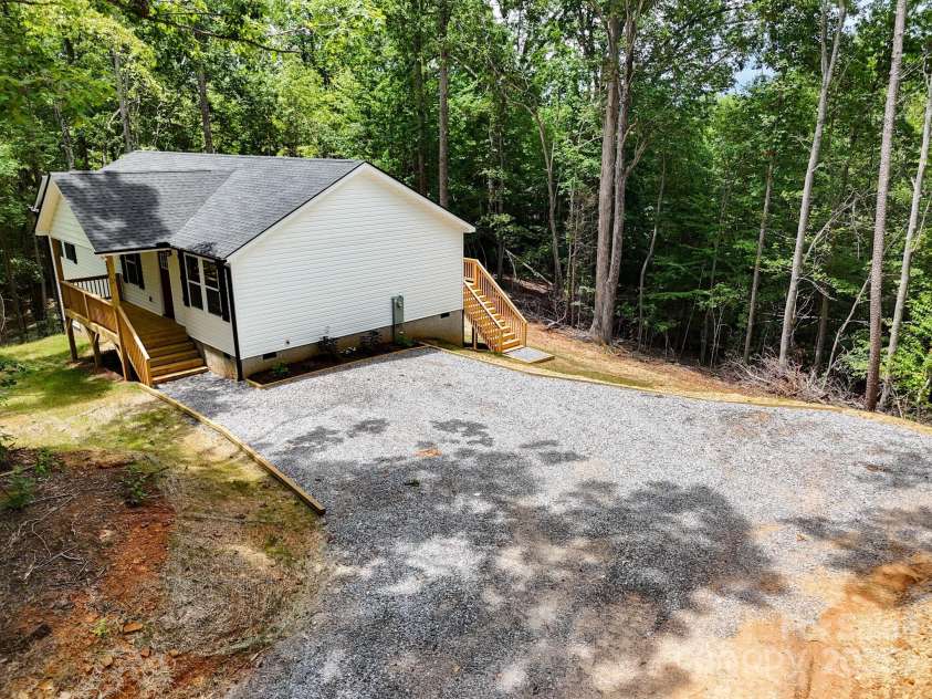 331 Haven Ridge Lane, Marion, NC 28752.  MLS# CAR4274862, YatesRealty ID 31655. 