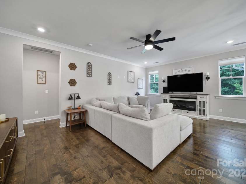 107 Collins Grove Court, Mooresville, NC 28115.  MLS# CAR4281095, YatesRealty ID 31658. Family Room