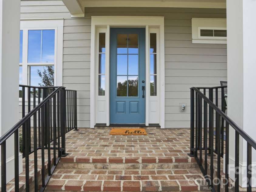 19024 Newburg Hill Road, Davidson, NC 28036.  MLS# CAR4409824, YatesRealty ID 31658. 