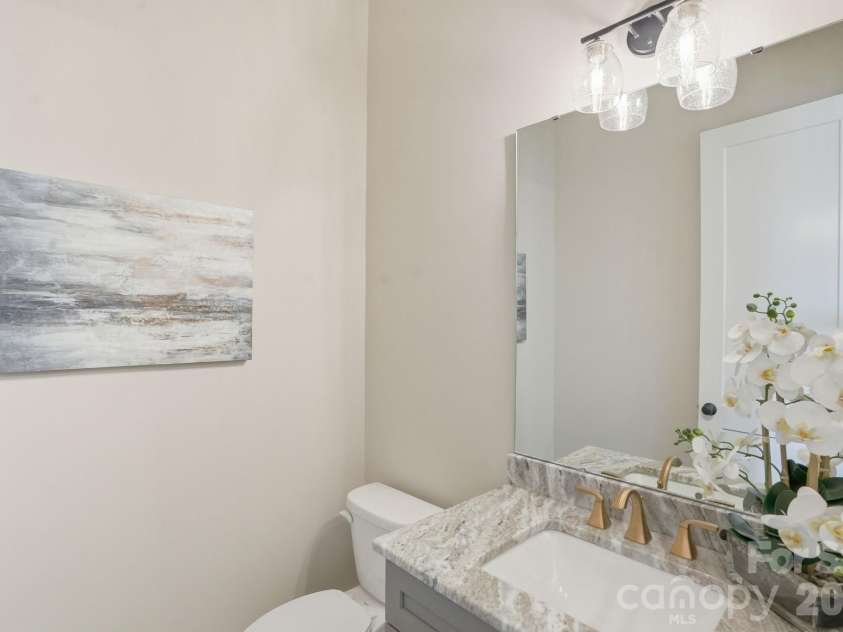 19024 Newburg Hill Road, Davidson, NC 28036.  MLS# CAR4409824, YatesRealty ID 31658. 