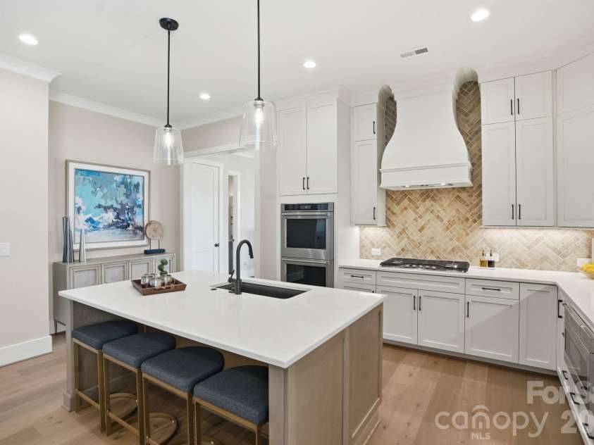19024 Newburg Hill Road, Davidson, NC 28036.  MLS# CAR4409824, YatesRealty ID 31658. 