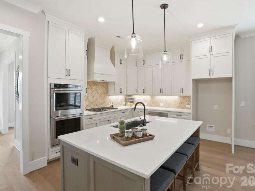 19024 Newburg Hill Road, Davidson, NC 28036.  MLS# CAR4409824, YatesRealty ID 31658. 