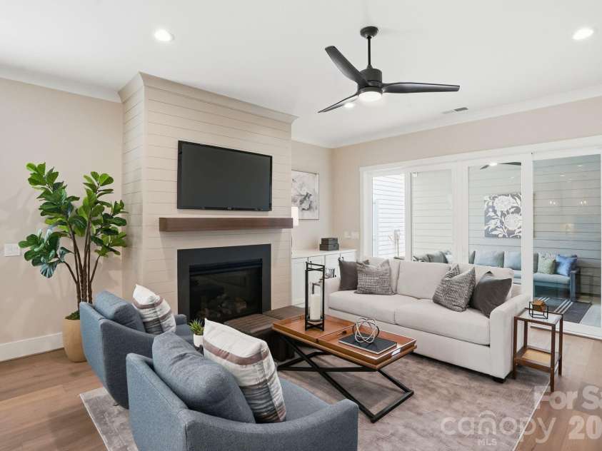 19024 Newburg Hill Road, Davidson, NC 28036.  MLS# CAR4409824, YatesRealty ID 31658. 