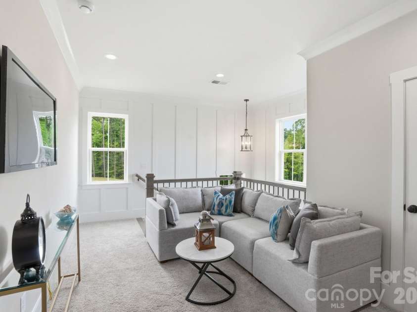 19024 Newburg Hill Road, Davidson, NC 28036.  MLS# CAR4409824, YatesRealty ID 31658. 