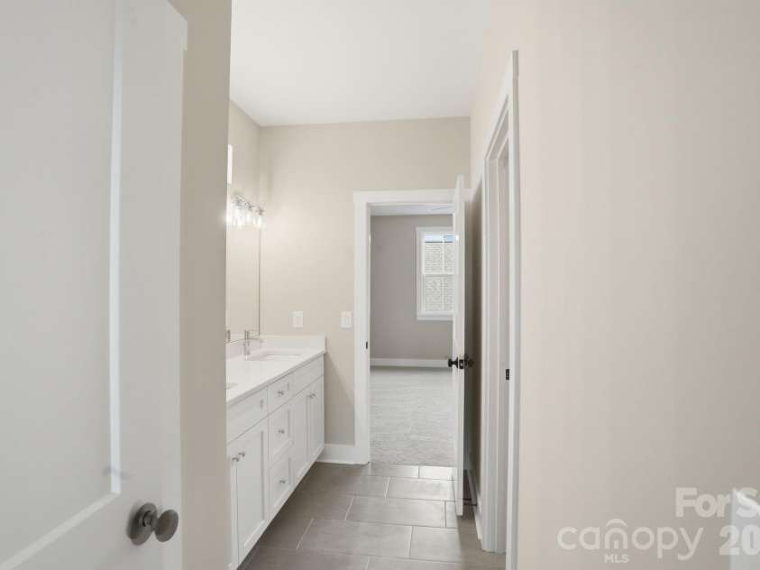 19024 Newburg Hill Road, Davidson, NC 28036.  MLS# CAR4409824, YatesRealty ID 31658. 