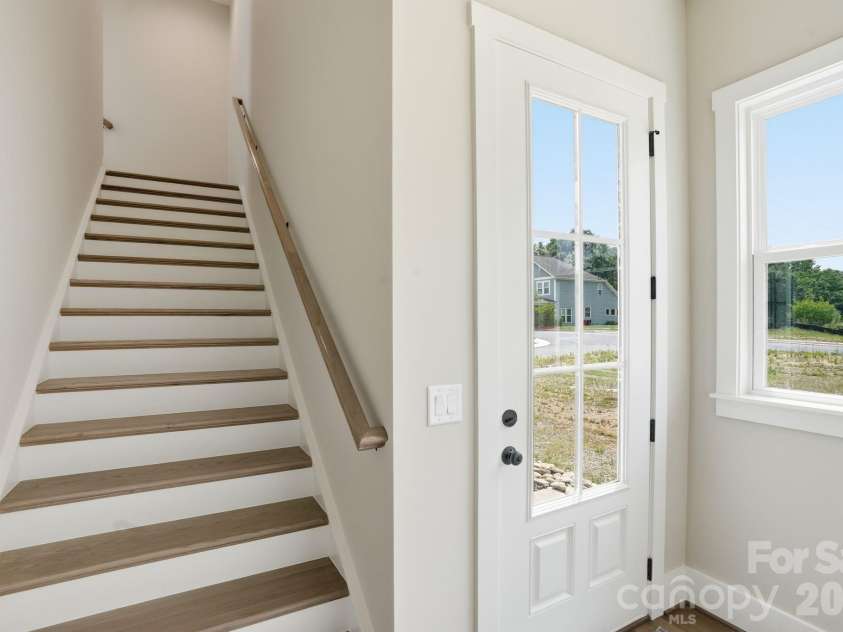 19024 Newburg Hill Road, Davidson, NC 28036.  MLS# CAR4409824, YatesRealty ID 31658. 