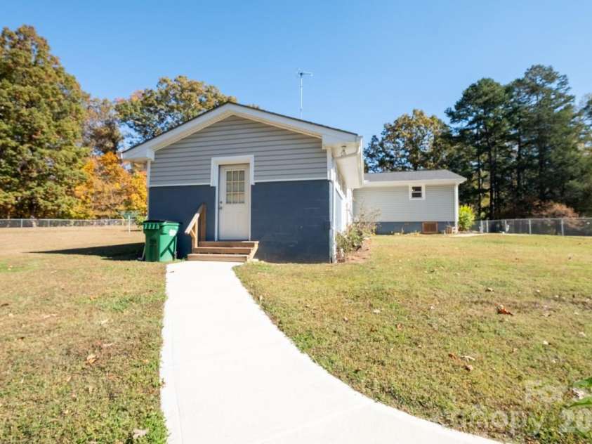 240 Eldon Lane, Salisbury, NC 28144.  MLS# CAR4335257, YatesRealty ID 3166. 
